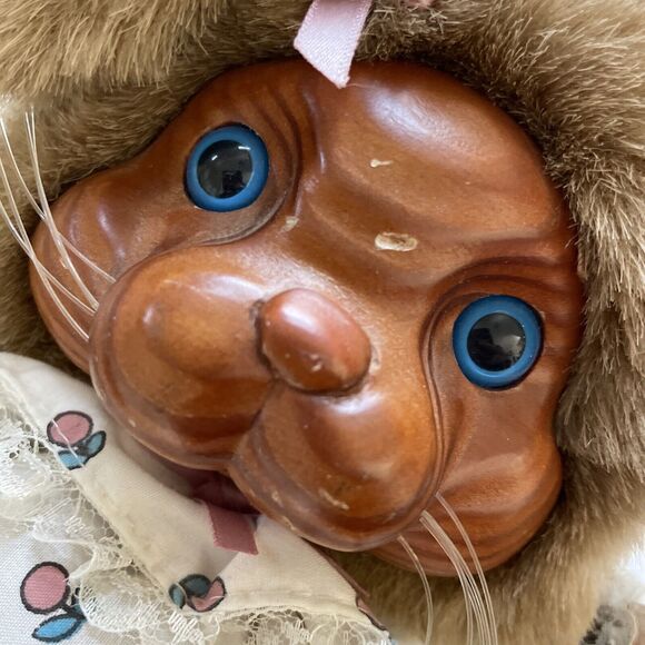 SET 2 Robert Raikes Rabbit Bunny "Brett and Ashley" Plush Wooden‎ Carved Face - Picture 8 of 11